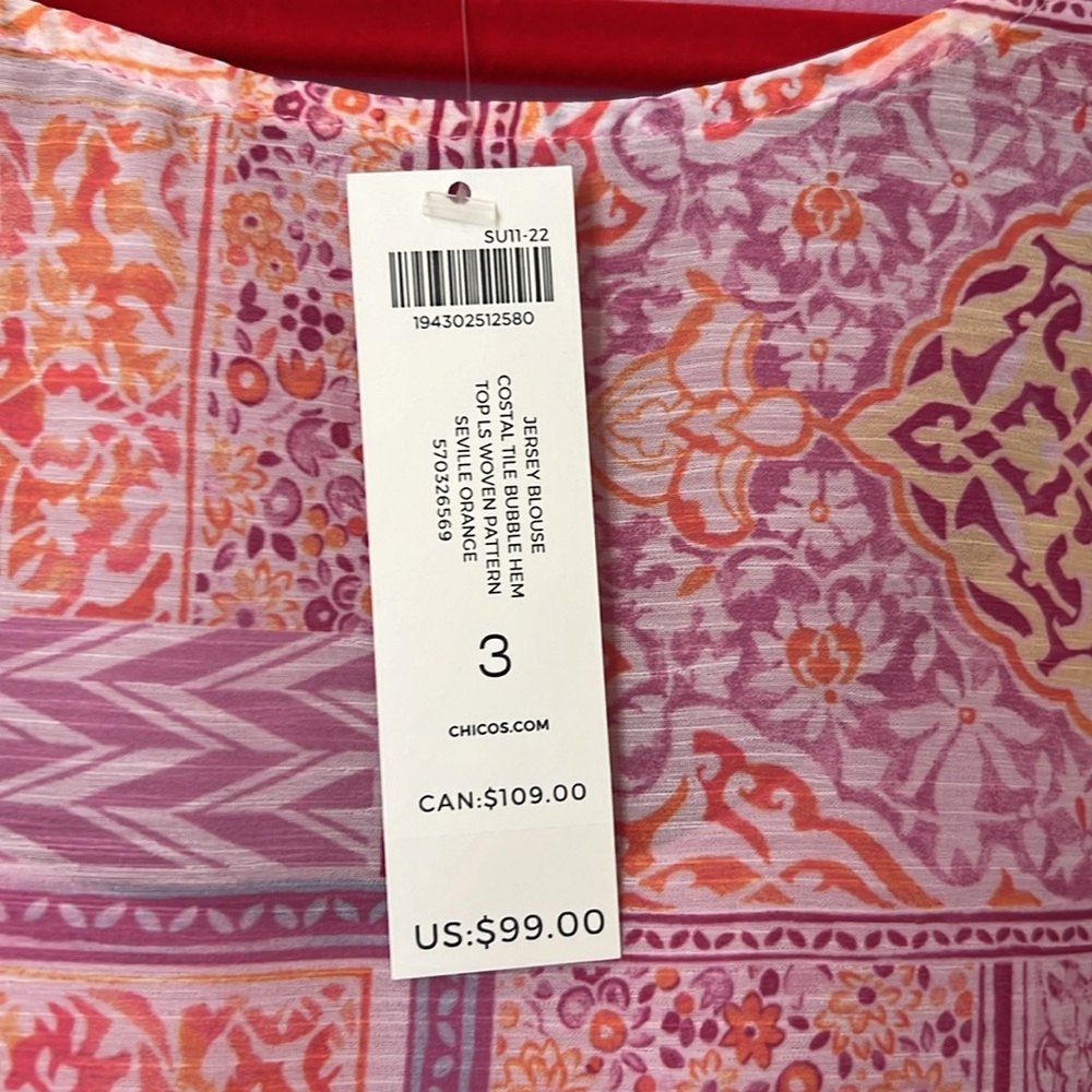 Chico’s NWT blouse - Size 3 - Picture 4 of 4
